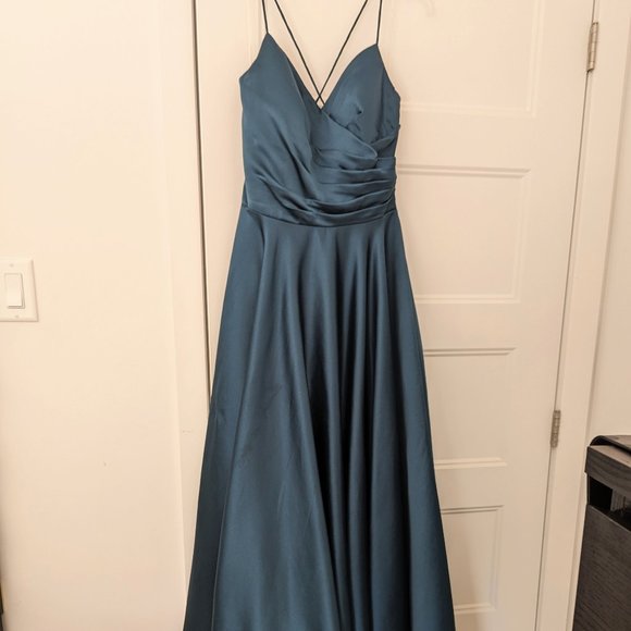 Dress for special occasions. - Picture 1 of 8